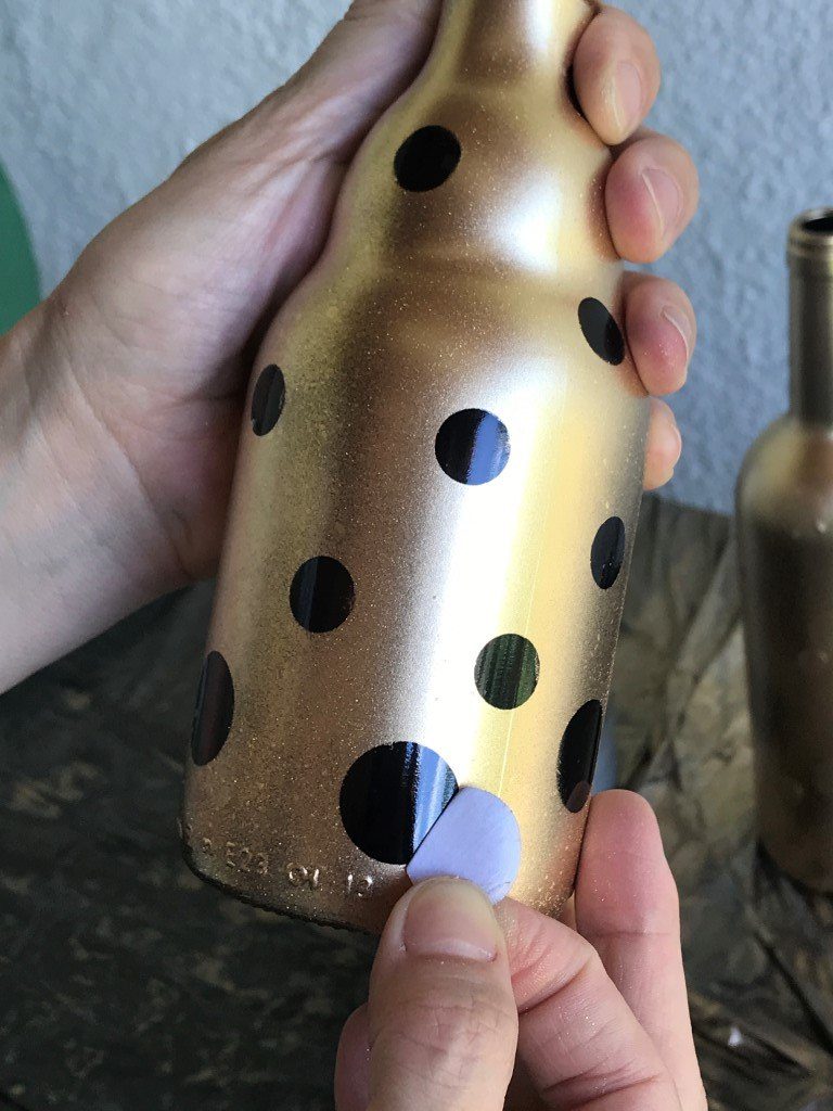 Como pintar garrafa de vidro utilizando spray - resultado
