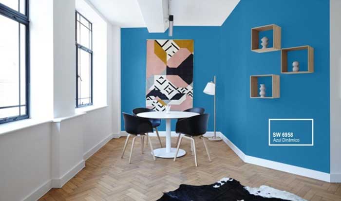 cores da Copa: sala pintada com a cor azul dinâmico 