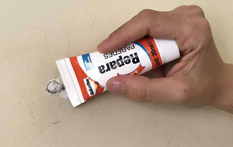 Tapar buraco na parede: nivelamento