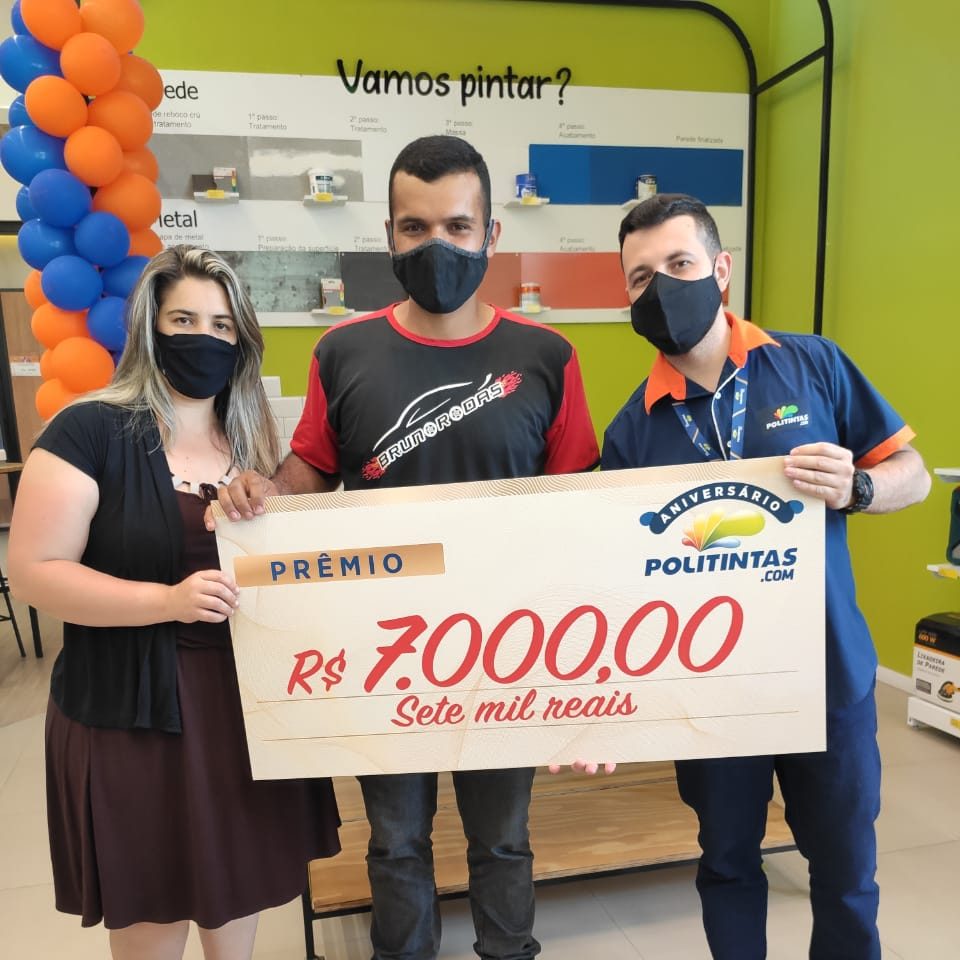 promocao-de-aniversario-politintas